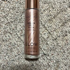 Revolution Full Size Body Glow in Rose Gold